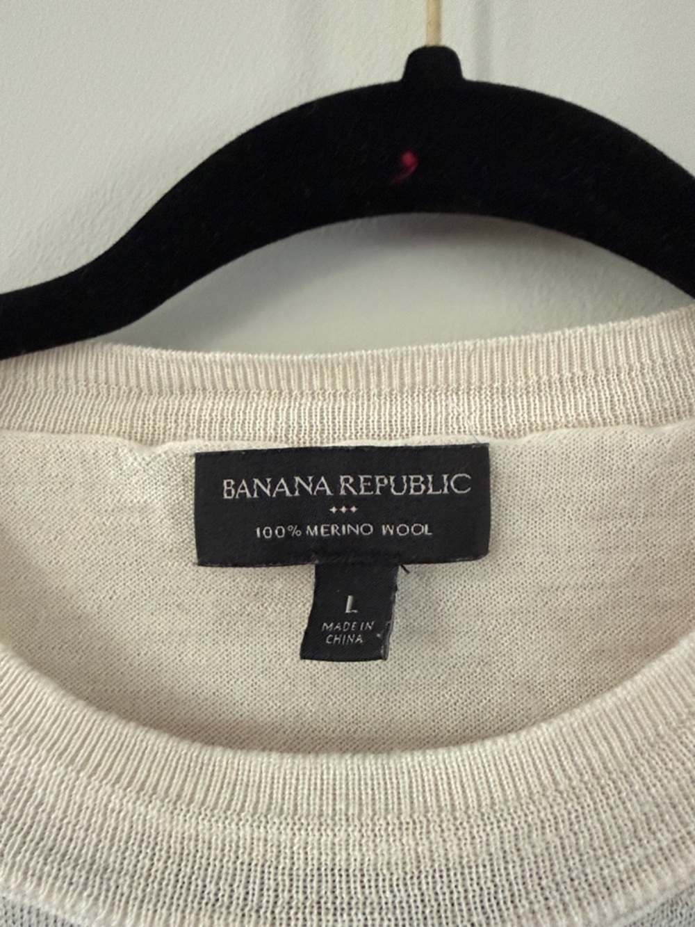 Banana Republic | 100% Merino Wool Cream Crewneck Sweater - Picture 2 of 8